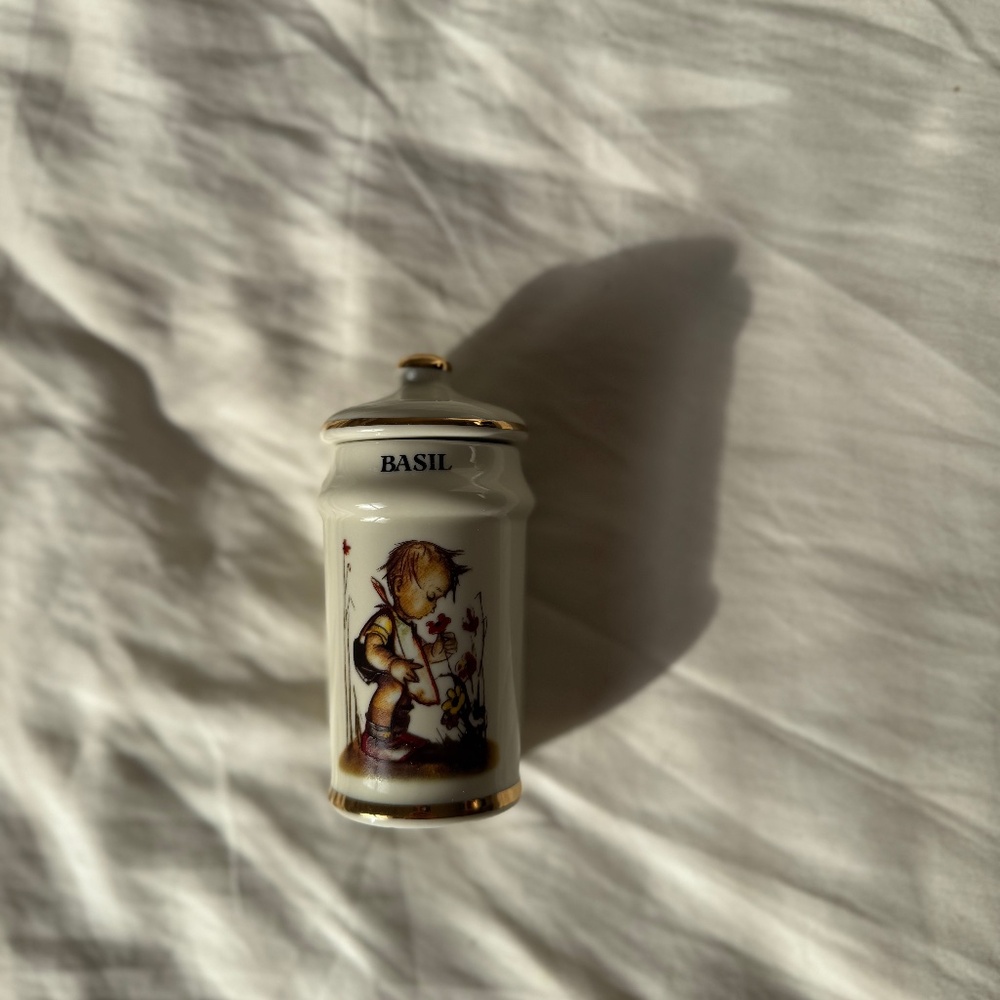 Mj Hummel Spice Jars - 7 - Picture 2 of 9